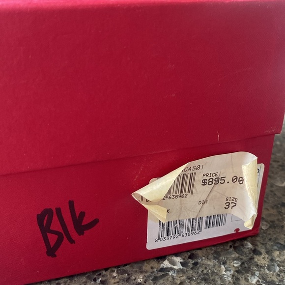 Valentina Garavani Suede Heels - Picture 5 of 6